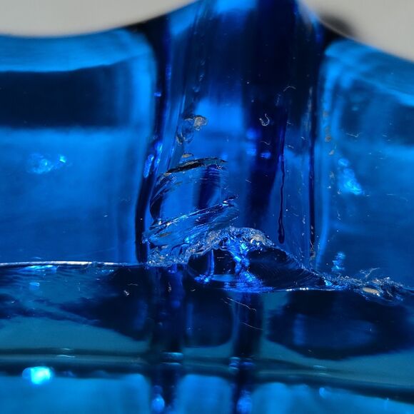 Unmarked VTG MCM Cobalt Blue Art Glass Heavy Scalloped Round Ashtray 10"D READ - Picture 8 of 8